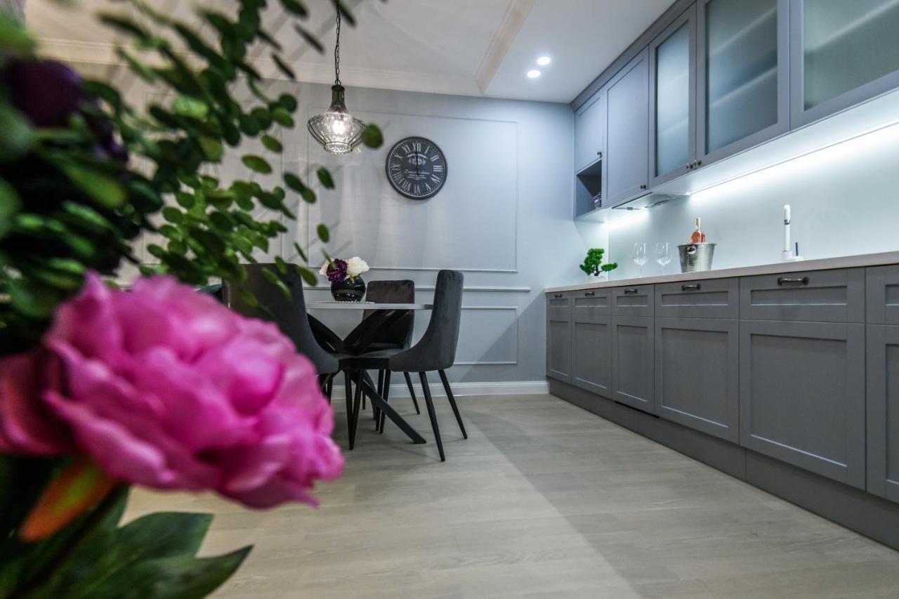 Divine Luxury Apartment Blue Zara Esterno foto