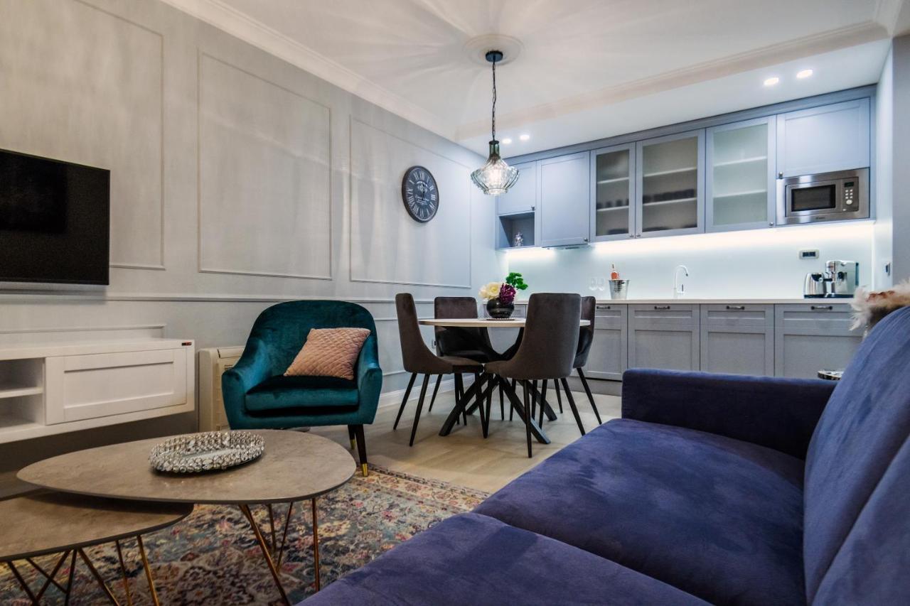 Divine Luxury Apartment Blue Zara Esterno foto