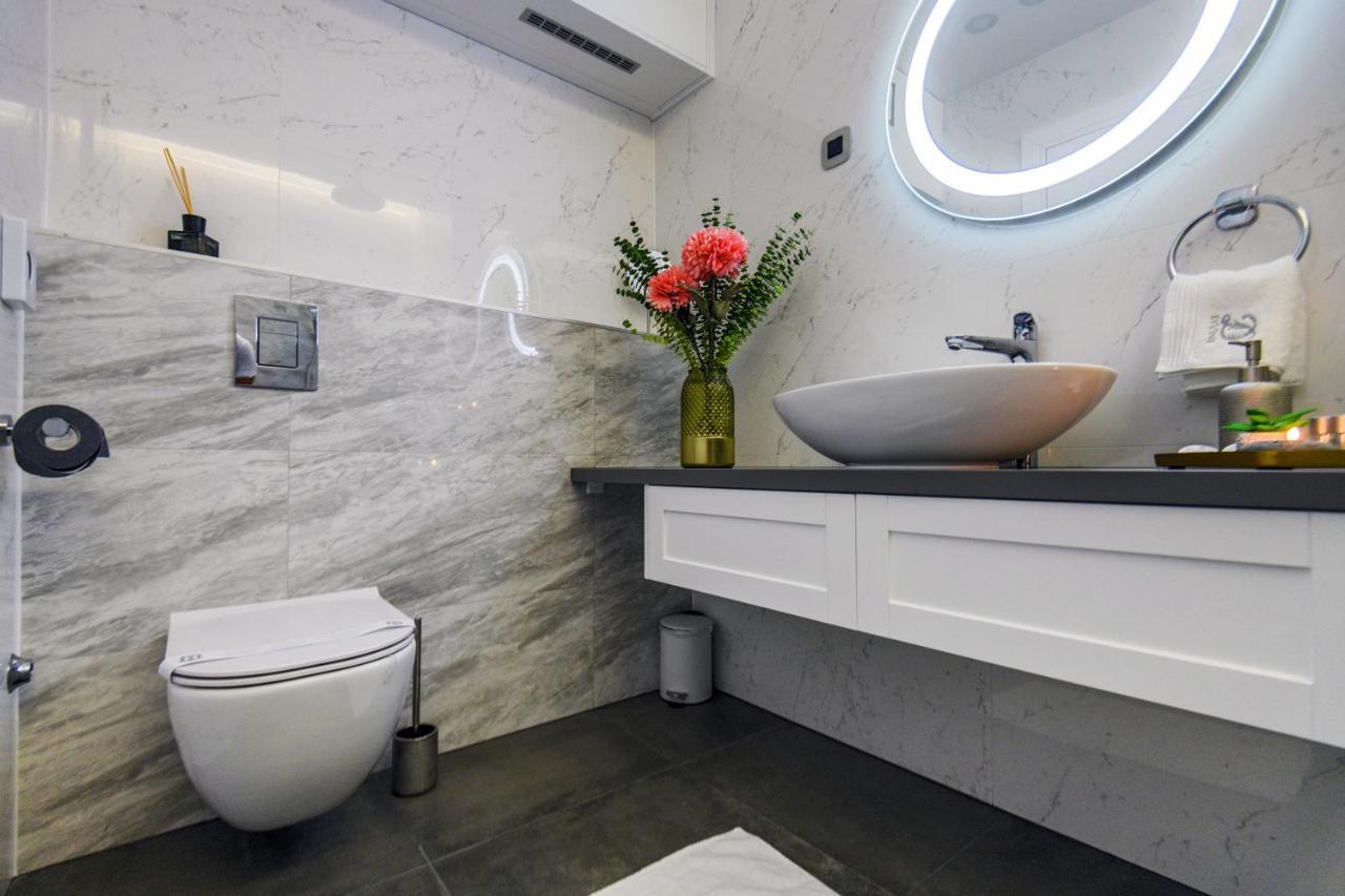 Divine Luxury Apartment Blue Zara Esterno foto